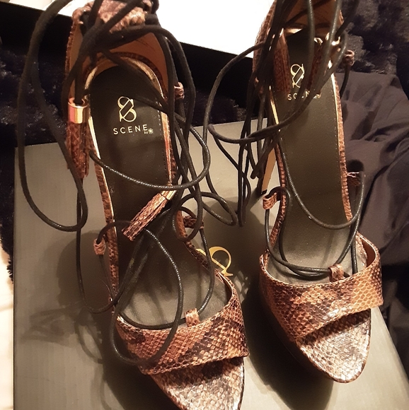 Heels - Picture 3 of 5